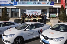 속초시, 맞춤형 복지차량 전달식