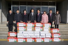 동해시의회, 설맞이 복지시설 위문품 전달