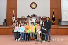 옥계초교 학생 , 강릉시의회 견학