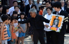 “아름아, 잘가라”…눈물바다 통영