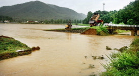 폭우 동반 ‘늦장마’ 피해 속출