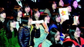 입시설명회서 문화공연 관람