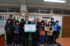 대동백화점, 창원 상남초에 장학금 100만원