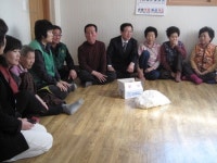 창원 성산구 중앙동, 경로당에 떡국 전달