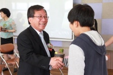 함양 유림초, 퇴직 교사와 함께 기념 행사