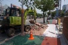 5개월 만에 다시 뜯는 자전거도로