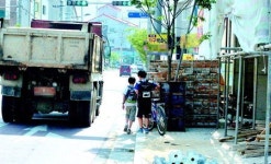 김해 관동초 학교가는 길 ‘위험천만’