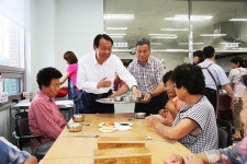 의령 화정 메추리농장, 경로식당서 점심 대접
