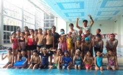 하동 양보초, 섬진강문화센터서 수영 수업