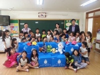 김해 주석초, 지구촌 어린이 돕기 기부