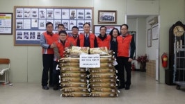 성원그랜드쇼핑 상인회, 노인정에 쌀 전달