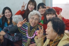 창원 의창구 하나님의교회, 경로당 방문해 청소·공연