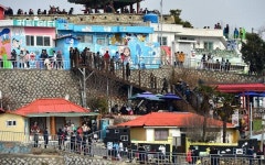 동피랑마을 가득 채운 나들이객