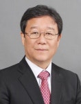 석순용 경남뉴스라인 대표, 경남대 박사학위