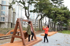 “진해 해군통제부 ‘감성철길’ 걸어보세요”