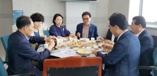 새누리 사천시의원들, 본회의장 지킨 이유는?