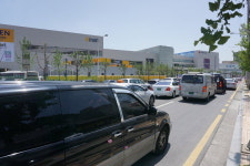 [초점] 김해 신세계백화점·이마트-소상공인 상생협약 체결… 남은 과제는?