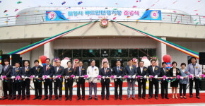 밀양에 전국 첫 ‘배드민턴 전용경기장’ 생겼다