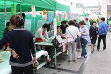 마산회원구 청아병원·동서병원, 바자회 열어