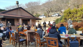 ‘산넘어산’ 미술,  소통으로 뛰어넘다