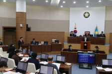 창원시의원 1인 1실 사용 1년…의정활동 늘었나?