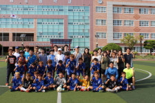 창원초 “축구 함께하며 사제의 정 나눠요”
