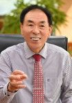 [경남인] 어려운 이웃 아낌없이 후원 이병호 대웅건설 회장
