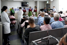새마을문고합천군지부, 요양병원서 찾아가는 문화활동