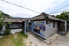 이야기가 있는 공간 (26) 진해 김씨박물관·소사주막