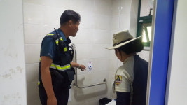 함양 마천파출소, 피서철 대비 공중화장실 몰카 점검