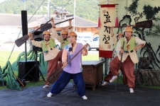 “산청 동의보감촌 상설마당극 저녁에 보세요”