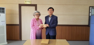 김명환 진주여성차인회장, 다문화가정에 상품권 500만원 기탁