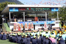 창원시 북면 면민 화합 체육대회  3000여명 참석 축구 등 5개 종목 경기