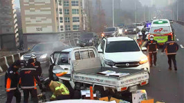 경남 도로결빙 여파 교통사고 속출, 2명 사망