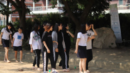 “맨발로 교정 걸으며 나라사랑 마음 키워요”