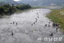 무더위 날리는 산청 경호강 물페스티벌로 오세요