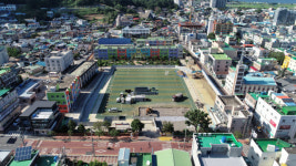 남해초등 임시교사 건립 공사중지 명령