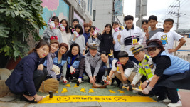 고성군, 고성초등학교서 노란발자국 설치 스쿨존 안전캠페인