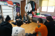 [희망나눔 프로젝트] (57) 단칸방에 다섯 식구 사는 동현이네