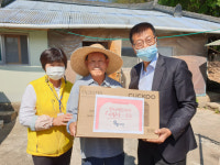 합천노인지원센터, 독거어르신 6가구에 전자레인지