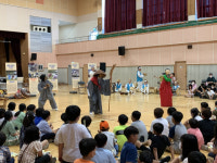 학교 찾아간 합천밤마리오광대 신명에 학생들도 신바람