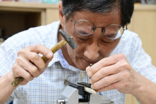 문인이 만난 우리 시대의 명인 ⑪ 도무형문화재 진주 장도장 임장식