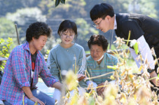 [사진으로 보는 세상] ‘심부름’이라는 만남