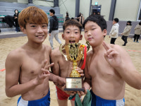 거제 계룡초 ‘금 샅바’