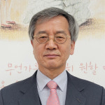 [기고] 습관을 살짝 비틀다- 이응인(밀양 세종중학교장·시인)