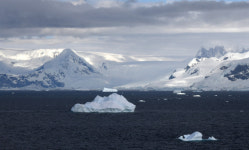 77세 라상호 사진가의 꿈의 여정 ② 여행의 시작과 세상의 끝
