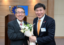 최재호 무학 회장, 제5대 창원상의 회장 선출