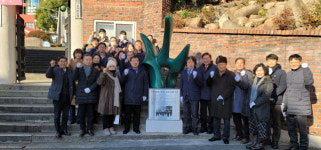 마산제일여고 학생 3·15의거 참여 상징물 제막