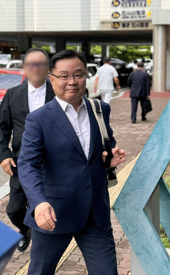 '선거법 위반' 홍남표 창원시장 두번째 항소심 재판 진척 없이 마무리