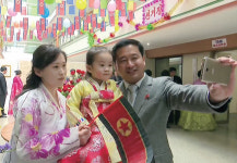 [인사이드 평양] ‘이동통신 가입자 600만 명’ 시대 연 북한